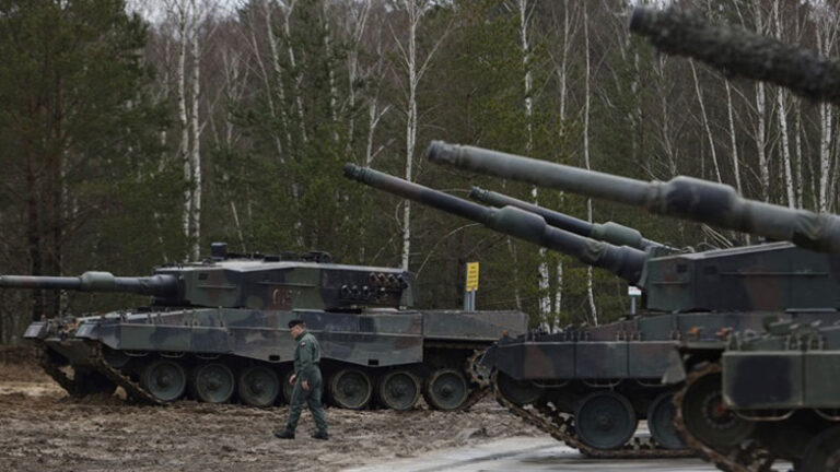 Η Τσεχία σκοπεύει να αποκτήσει έως και 77 άρματα μάχης Leopard 2A8