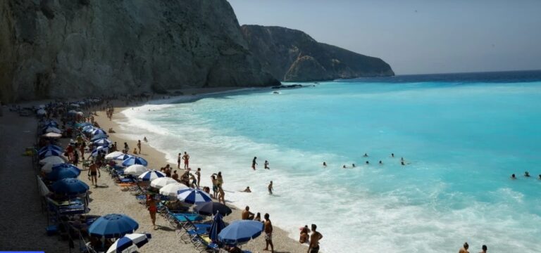 EBD: Με 5 παραλίες στις 15 καλύτερες του κόσμου η Ελλάδα – Η «έκπληξη» στην 1η θέση