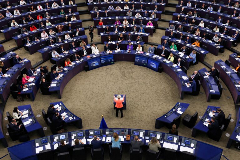 ΕΕ: Οι ευρωσκεπτικιστές, τρίτη μεγαλύτερη πολιτική ομάδα στο ευρωκοινοβούλιο