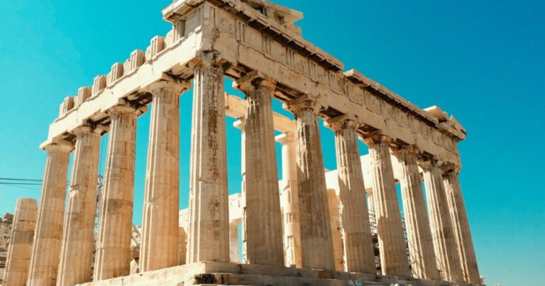 Bloomberg για Ελλάδα: Σχεδιάζει πρόωρη αποπληρωμή μνημονιακών δανείων ύψους 8 δισ. ευρώ | Parallaxi Magazine