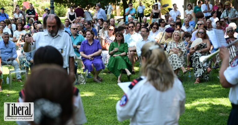 50 χρόνια από την αποκατάσταση της Δημοκρατίας – Ανοιχτός ο κήπος του Προεδρικού Μεγάρου στο κοινό