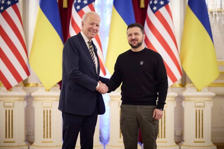 ΗΠΑ: Ο πρόεδρος Μπάιντεν υπόσχεται ένα νέο πακέτο στρατιωτικής βοήθειας για το Κίεβο