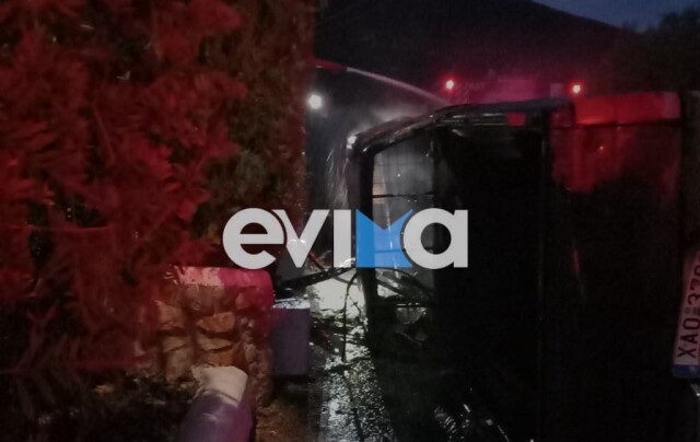 Σοβαρό τροχαίο στη Χαλκίδα – ΙΧ βγήκε εκτός δρόμου και άρπαξε φωτιά, τραυματίας ο οδηγός