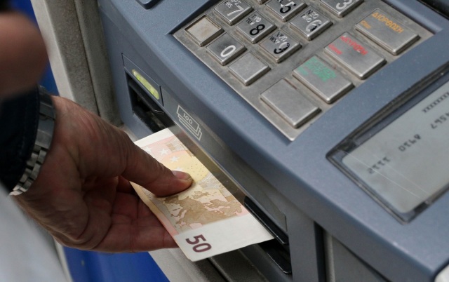 Καστοριά: Εξαπάτησαν 59χρονη με δόλωμα το market pass και της απέσπσαν 4.666 ευρώ