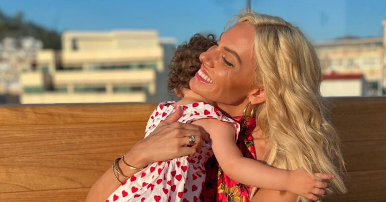 Ιωάννα Μαλέσκου: Η τεράστια αγκαλιά της κόρης της που την έκανε να «λιώσει»
