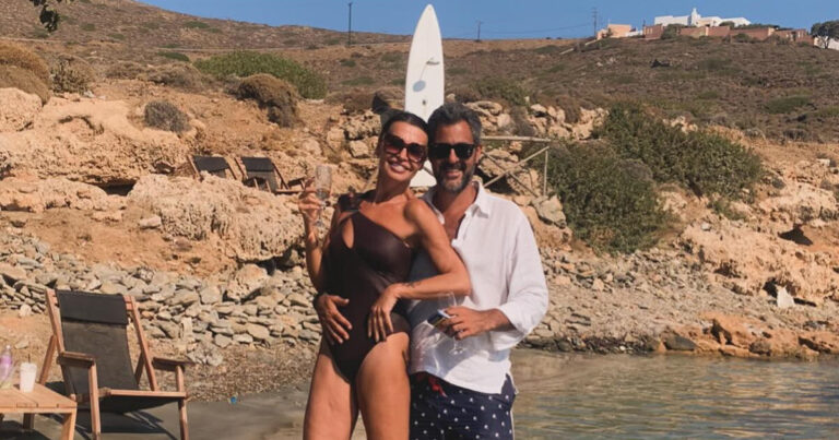 Νίνα Λοτσάρη: Γιόρτασε τα γενέθλιά της με φιλιά με τον σύντροφό της στην παραλία