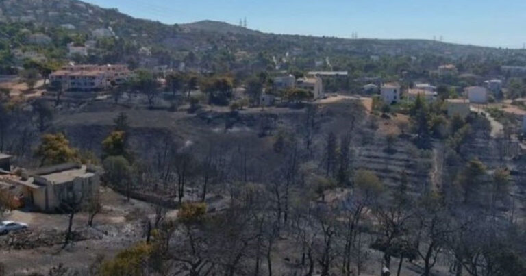 Φωτιά στην Αττική: H πραγματική έκταση της φωτιάς από τις φωτογραφίες που δίνει ο δορυφόρος Copernicus Sentinel-2 