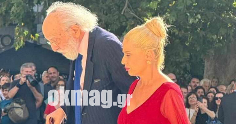 Αλέξανδρος Λυκουρέζος: Τι φόρεσε η συνοδός του στον γάμο της Θεοδώρας και του Μάθιου Κουμάρ