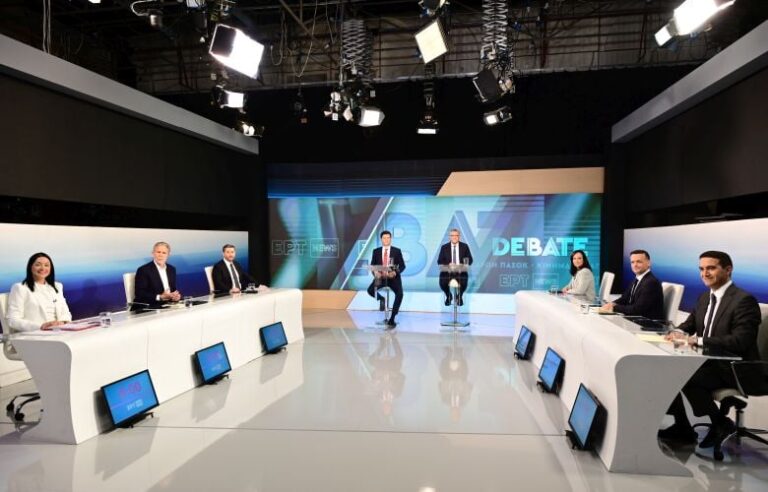 Ζωηρός και με αιχμές ο διάλογος στο debate του ΠΑΣΟΚ για την Οικονομία και την Ανάπτυξη