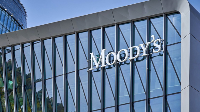 H Moody’s αναβάθμισε σε θετικές τις προοπτικές της ελληνικής οικονομίας