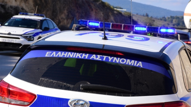 Επιχείρηση της ΕΛΑΣ στην Κέρκυρα για κύκλωμα διαφθοράς με εμπλοκή υπαλλήλων εφορίας και λογιστή