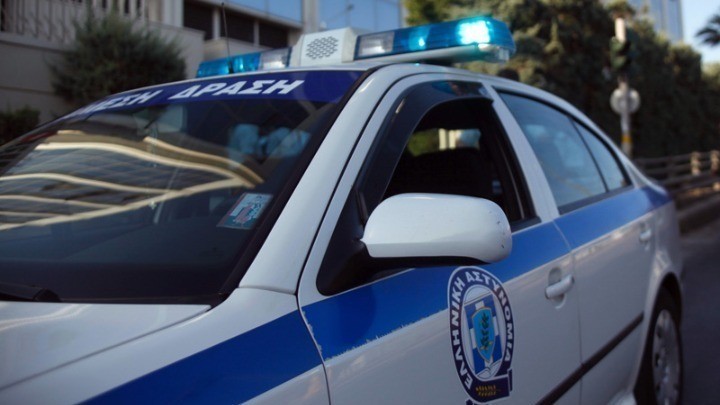 Καλύβια: Συνελήφθη μέλος συμμορίας που καλλιεργούσε SKUNK σε μονοκατοικία- Κατασχέθηκε πάνω από 1 κιλό κάνναβης