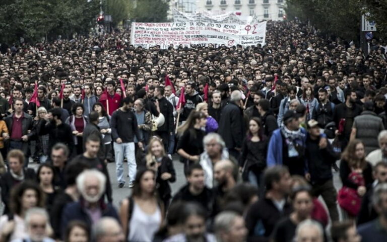 Πολυτεχνείο: Σε επιφυλακή 5.000 αστυνομικοί – Αυστηρά μέτρα στο κέντρο της Αθήνας