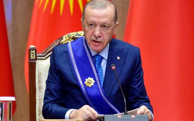 Erdogan σε Blinken: Η Τουρκία θα λάβει μέτρα, εάν απειληθεί η ασφάλειά της από τη Συρία