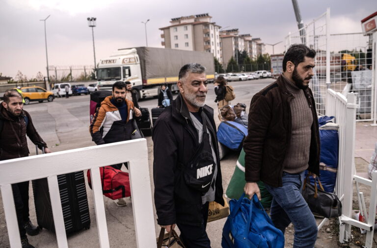 Συνεδρίαση ΚΥΣΕΑ: Η Ελλάδα «παγώνει» τις αποφάσεις στα αιτήματα ασύλου