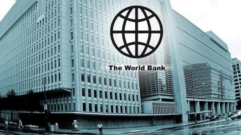 Η World Bank έχει… δύο «αναβαθμίσεις» και μία προειδοποίηση για την Κίνα