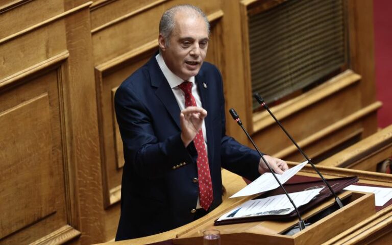 Βελόπουλος: Ο πρωθυπουργός συνεχίζει να κάνει πολιτική καριέρα με ψέματα