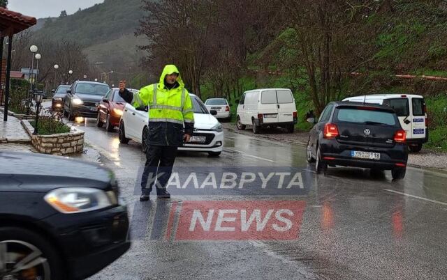 Καλάβρυτα: Άνοιξε ο δρόμος προς το xιονοδρομικό – Ομαλή η κίνηση στους δρόμους