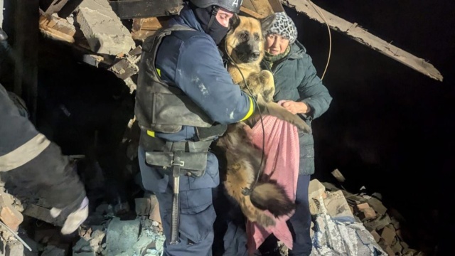 Ρωσικός πύραυλος έπληξε σπίτι στην Ουκρανία – Τουλάχιστον πέντε τραυματίες