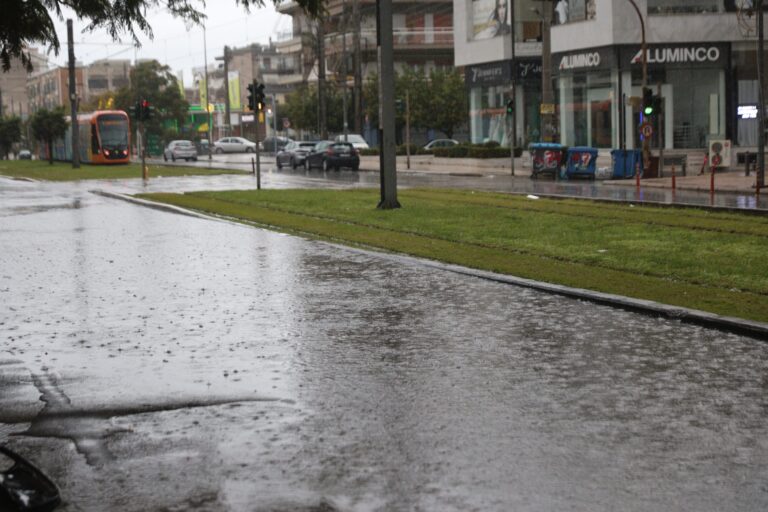 Έντονα καιρικά φαινόμενα: Νέες συστάσεις από την Πολιτική Προστασία