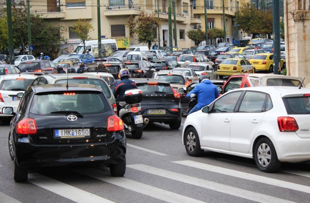 Τέλη κυκλοφορίας 2025 χωρίς παράταση: Πρόστιμα για όσους δεν πληρώσουν